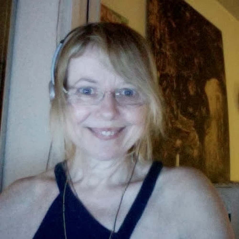 Meet your Posher, Laurence